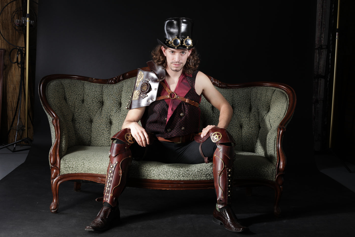 Fancy Steampunk Leg Armor